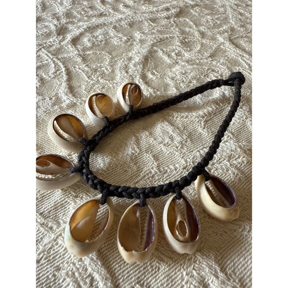 Lot of 4 Vintage Cowrie Shell Jewelry – Surfer Girl Necklaces & Bracelets Boho - Picture 11 of 16